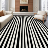Elegant Black and White Ogee Motif(Black)