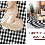 Vibrant Traditional Plaid Visual Harmony(Black)