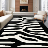 Bold Black and White Contrast(Black)