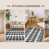 Minimalist Checks with Bold Contrast(Black)