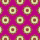 Interlocking Medallion with Floral Accents(Pink)