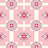Interlocking Medallion Contemporary Mid with Ornate Motifs(Pink)