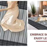 Striking Neutral Floral Elements(Black)