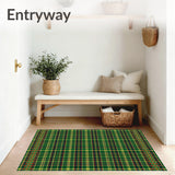Festive Interlocking Plaid Wonderland with Holiday Motif Accents(Green)
