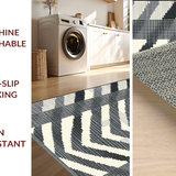 Chic Chevron Monochrome Aesthetic(Black)