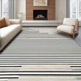 Graphic Striped Black and White Low Pile Floor Covering(Black)