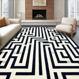 Loilo Inspired Maze Lines with Interlocking Curves and Modern Minimalist Motif(Black)